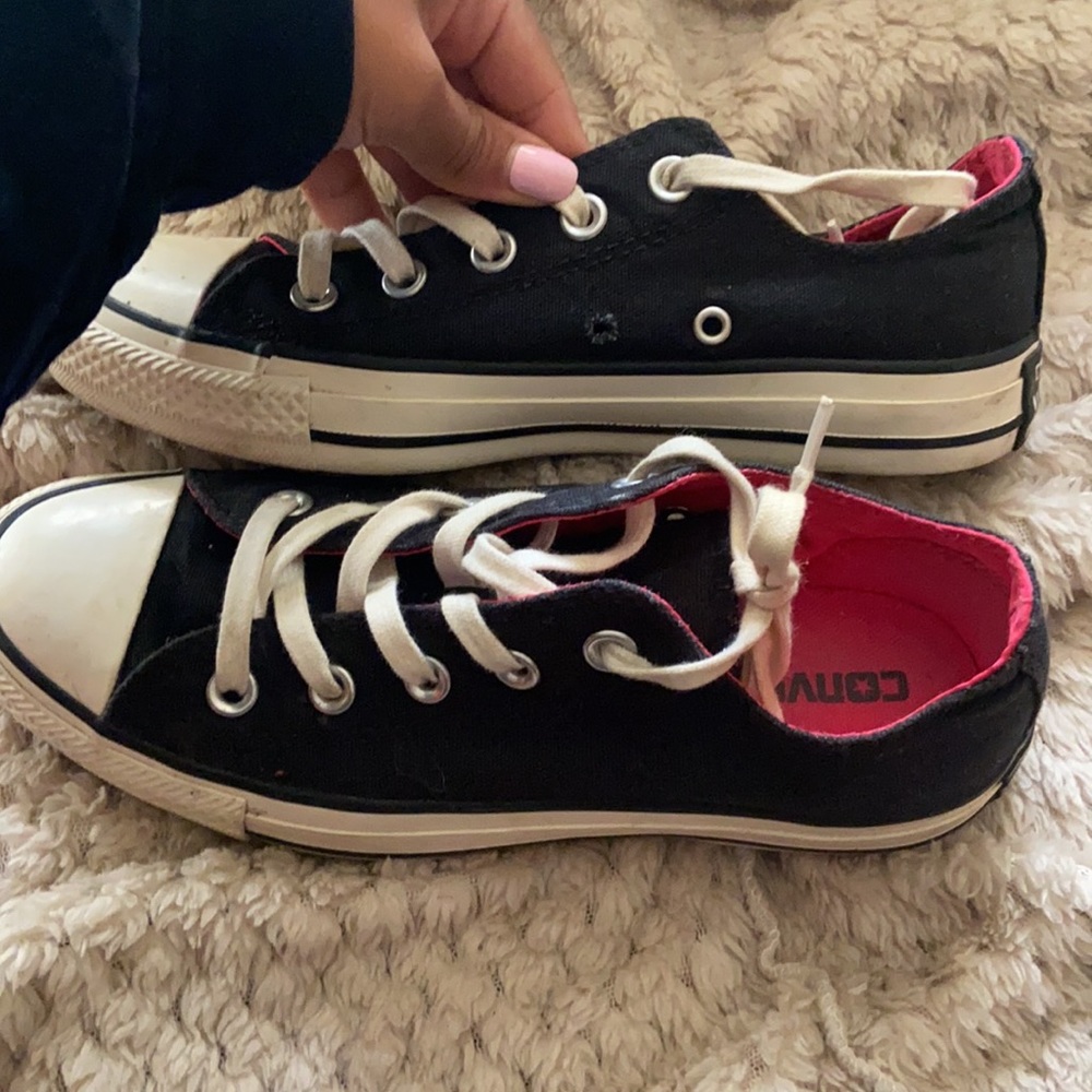 Converse - Picture 2 of 3